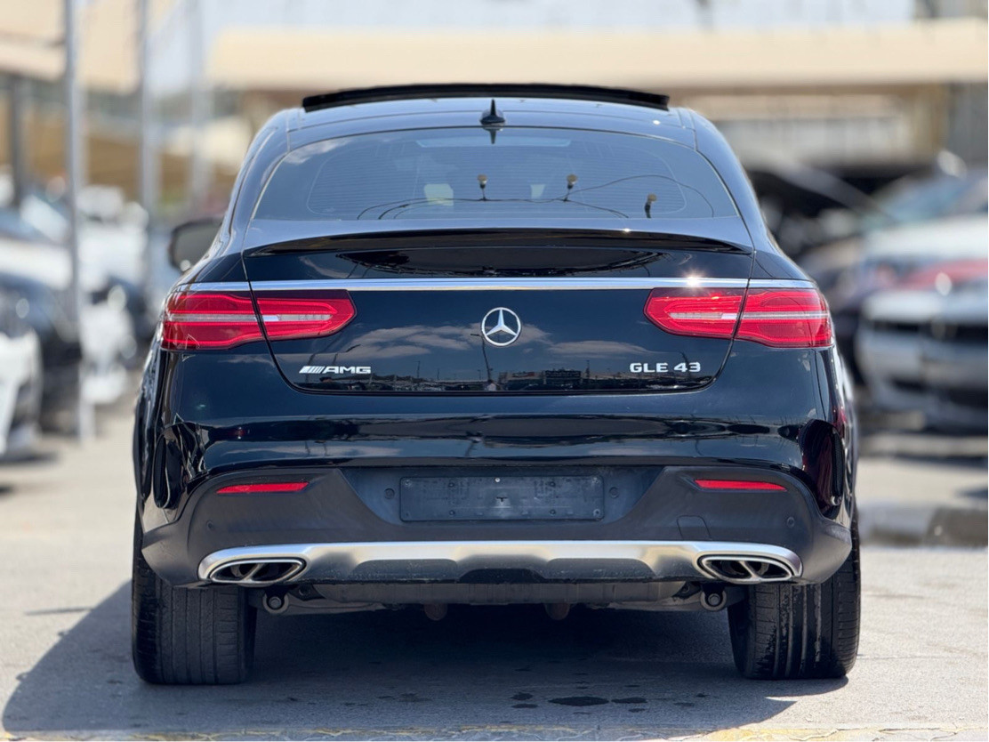 Mercedes Benz GLE SUV - Image 5
