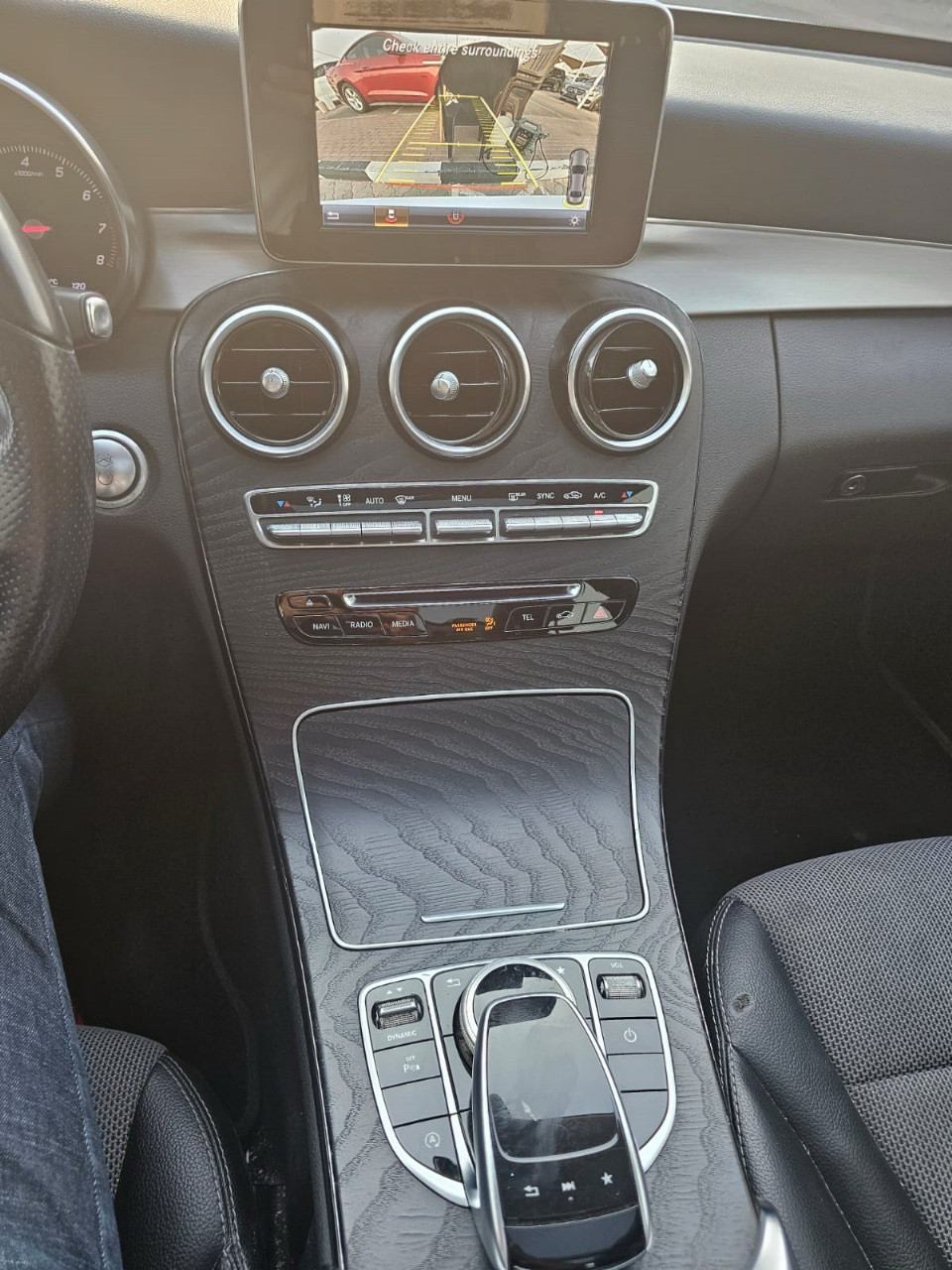 Mercedes Benz C-Class - Image 8