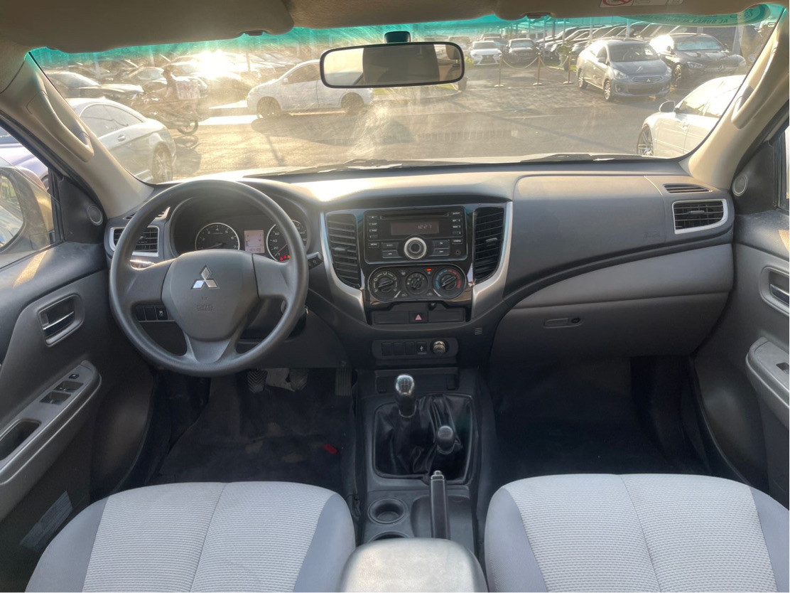 Mitsubishi L200 - Image 9