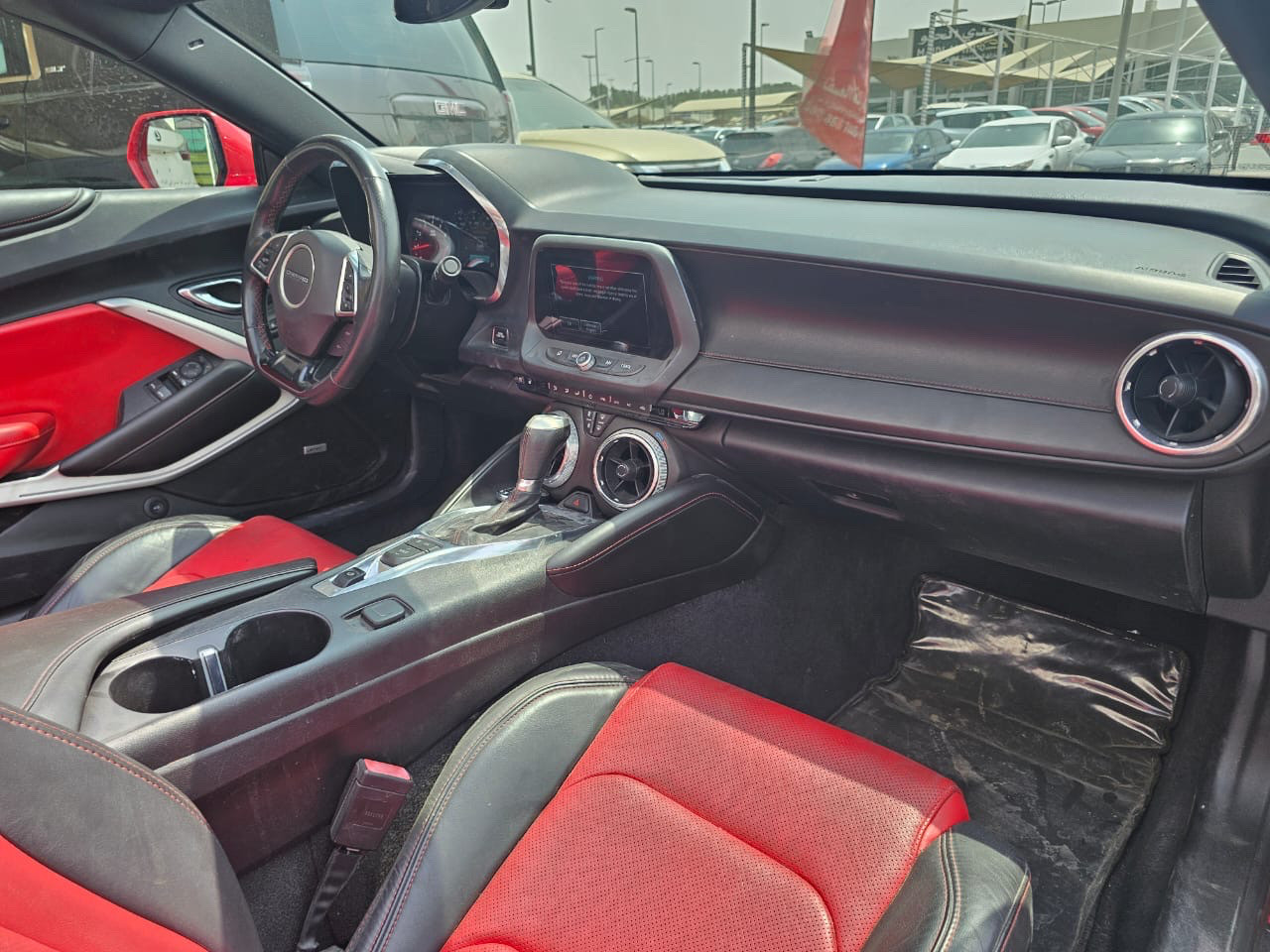 Chevrolet Camaro - Image 11