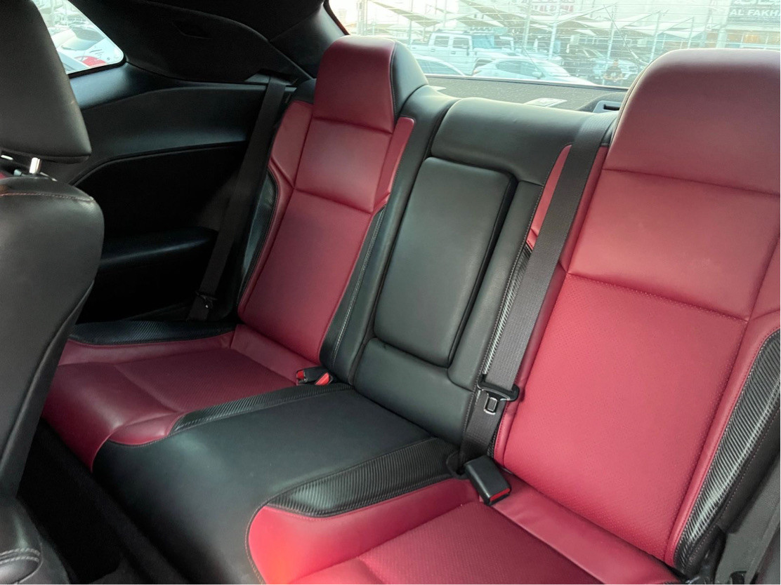 Dodge Challenger - Image 10