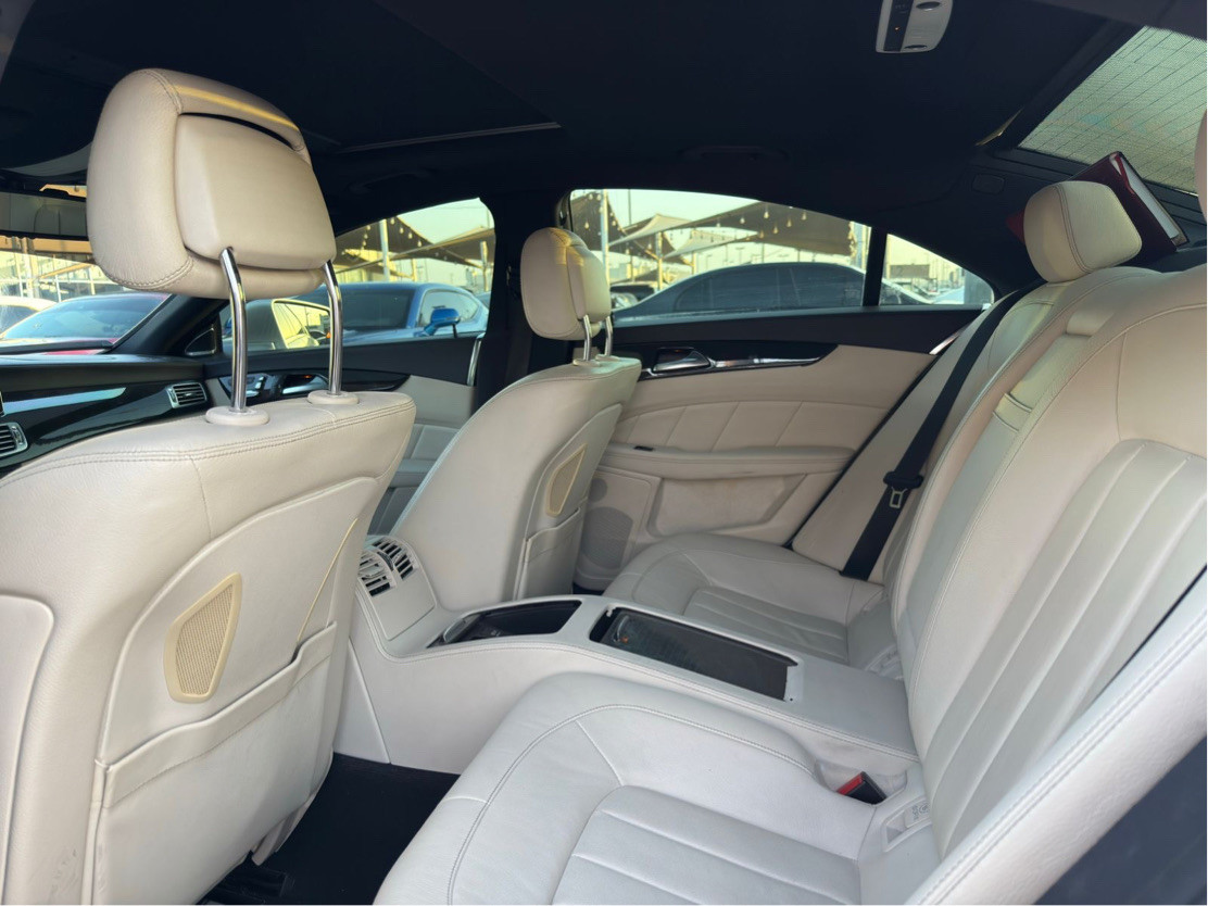 Mercedes Benz CLS-Class - Image 12