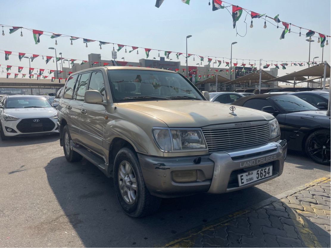 Toyota Land Cruiser - Image 7