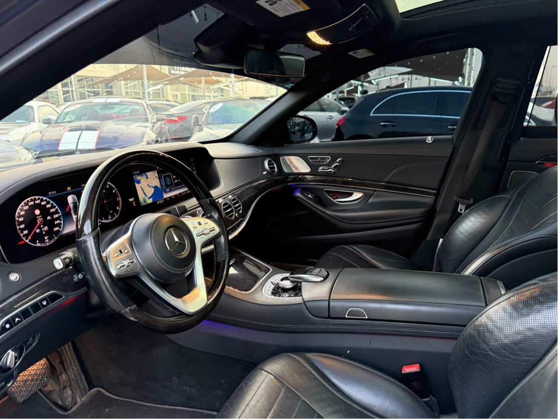 Mercedes Benz S-Class - Image 9