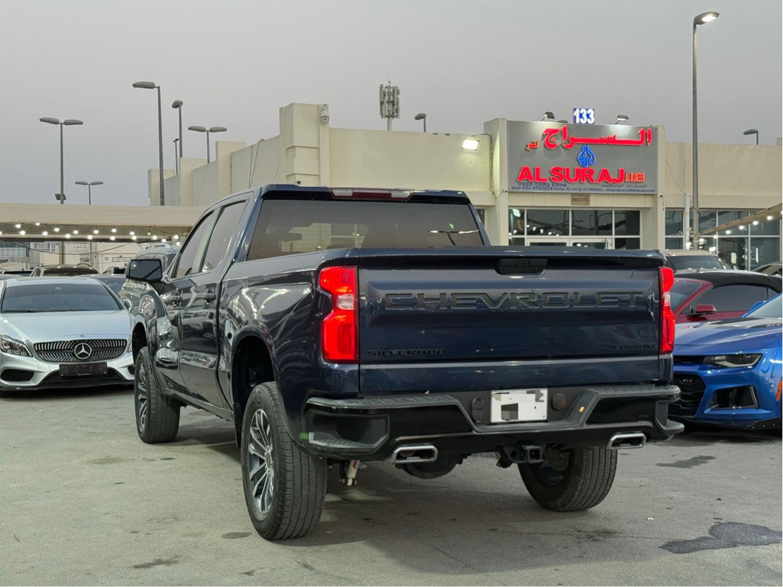 Chevrolet Silverado - Image 6