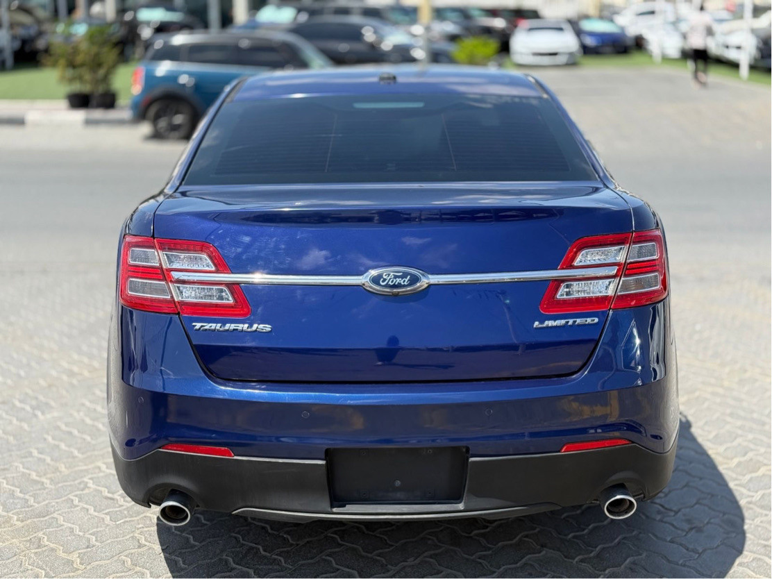 Ford Taurus - Image 5
