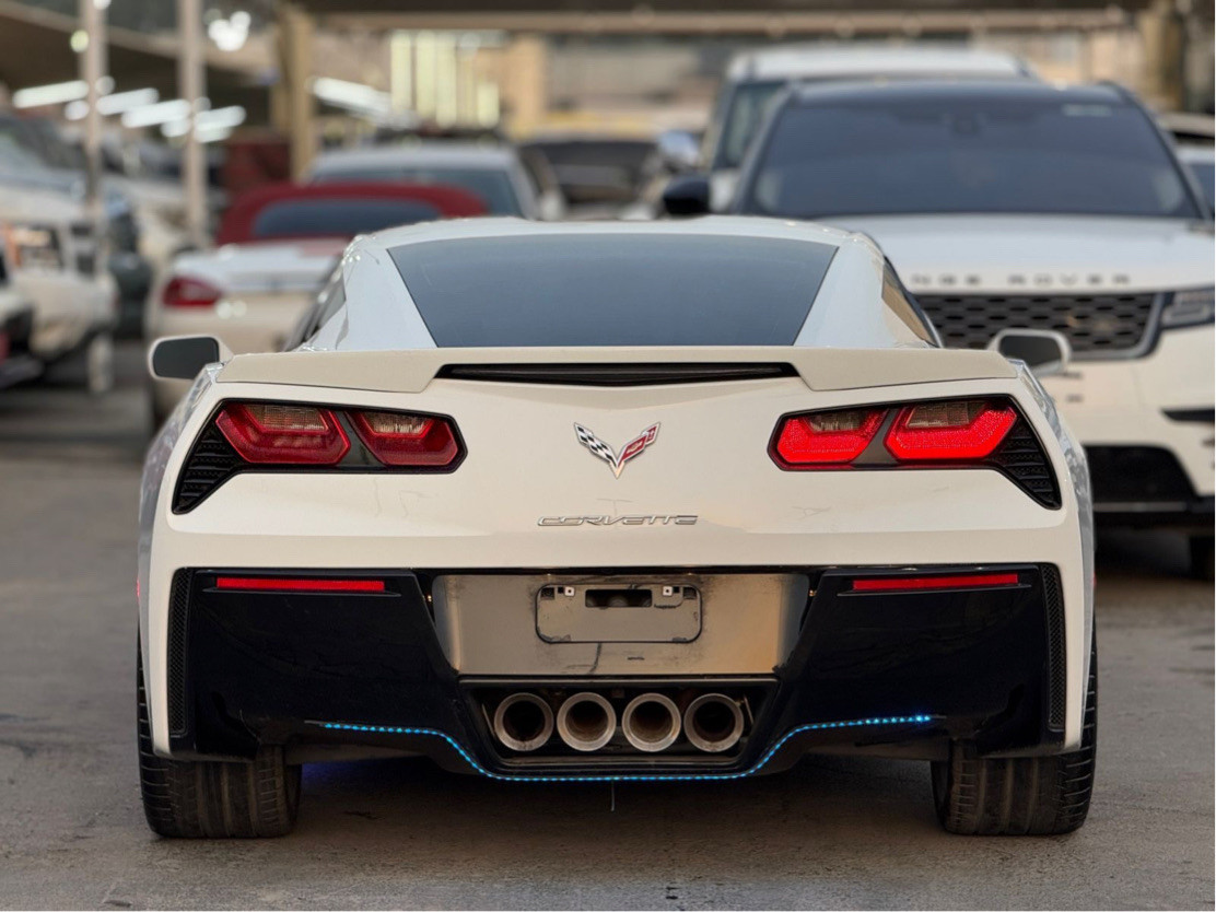 Chevrolet Corvette - Image 6