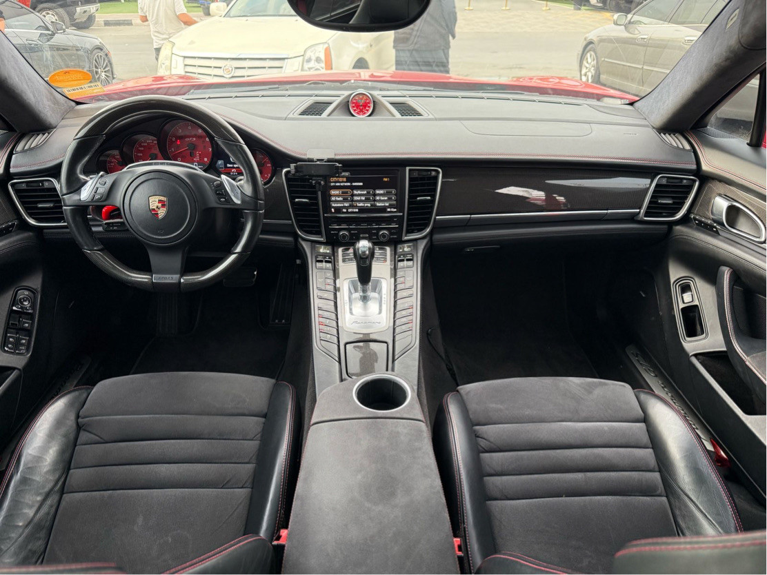 Porsche Panamera - Image 10