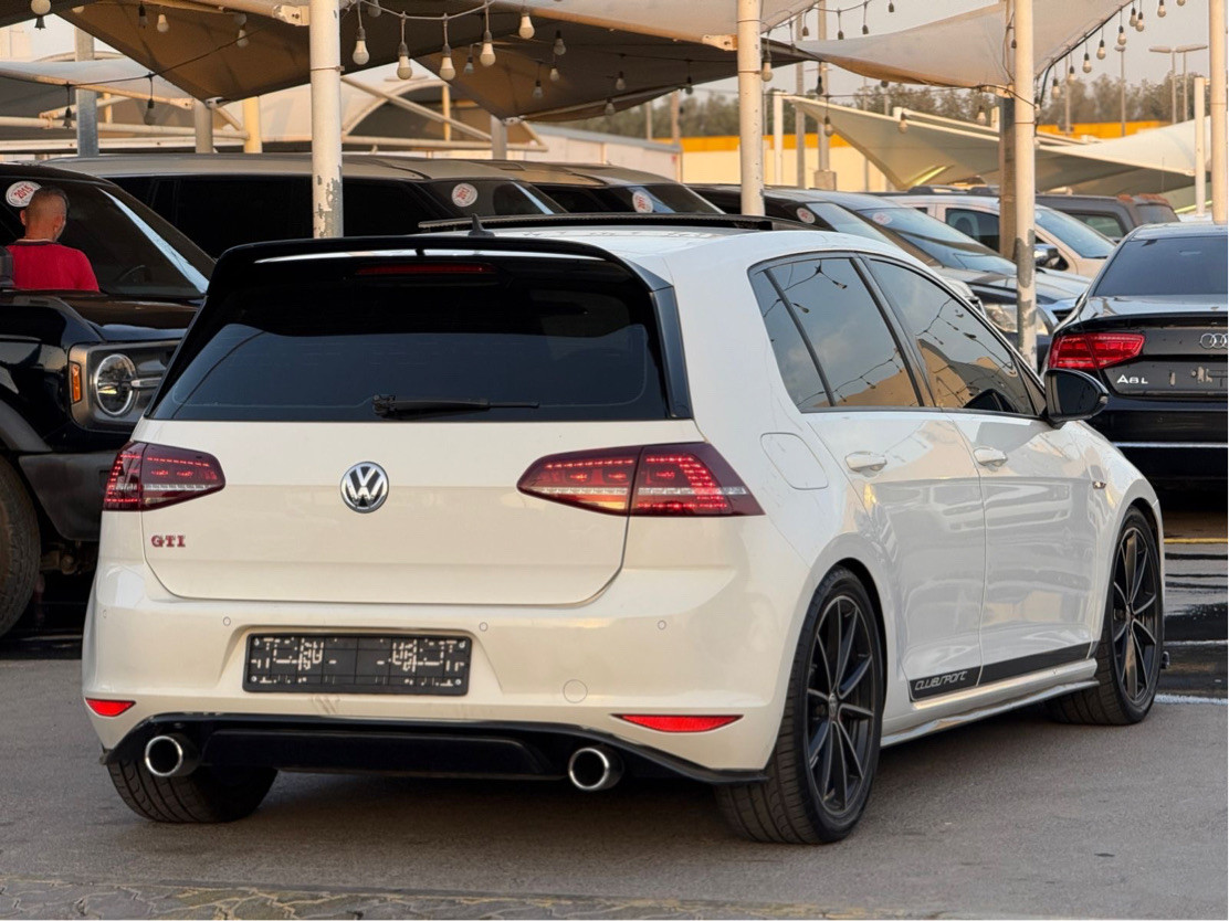 Volkswagen GTI - Image 7