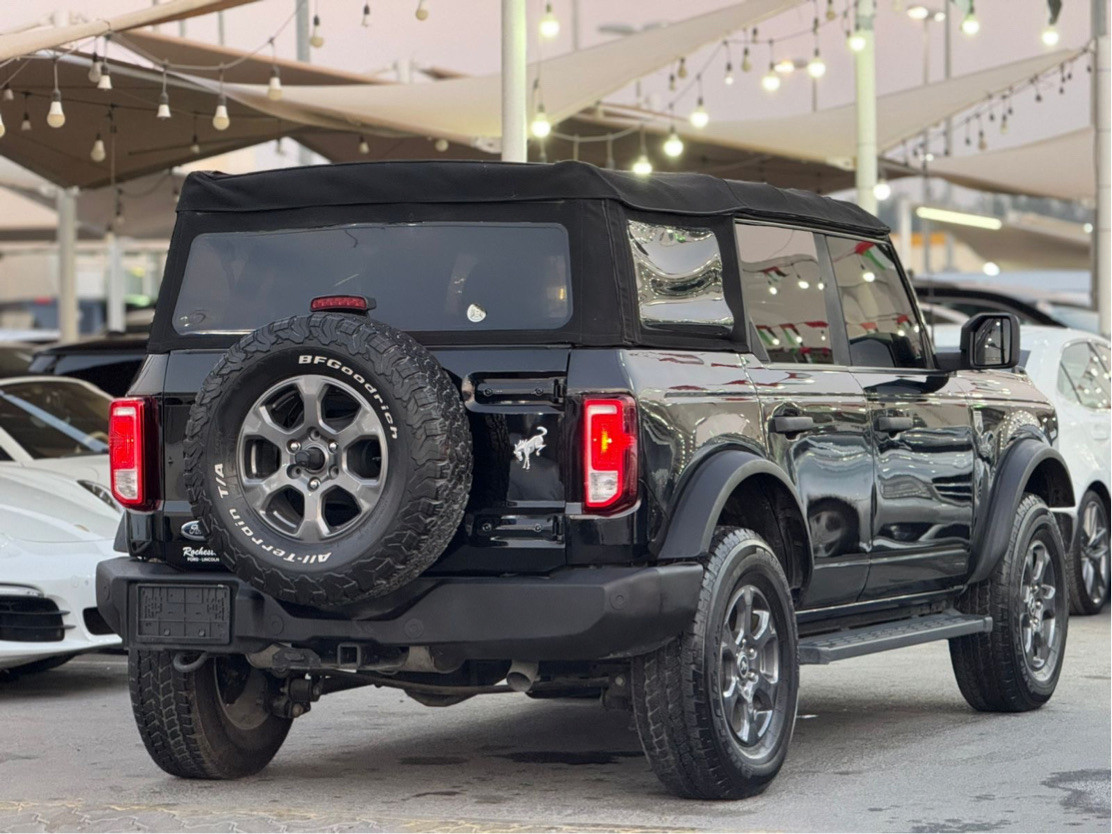 Ford Bronco - Image 8