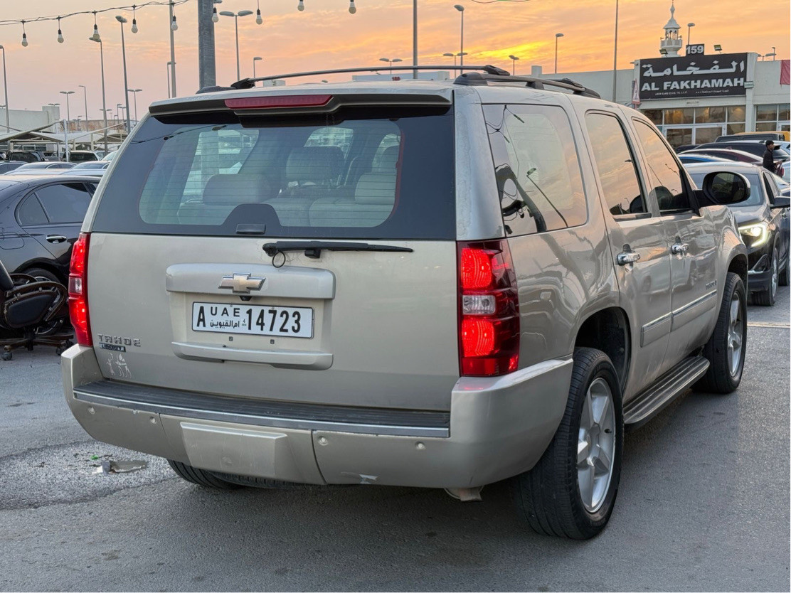 Chevrolet Tahoe - Image 4
