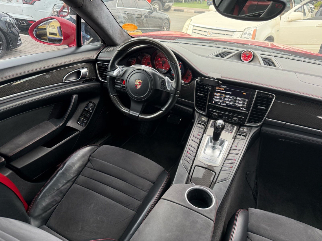 Porsche Panamera - Image 11