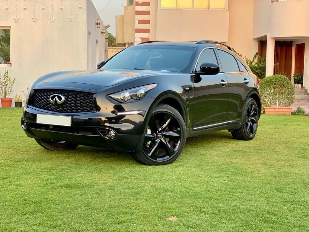Infiniti QX70 - Image 5
