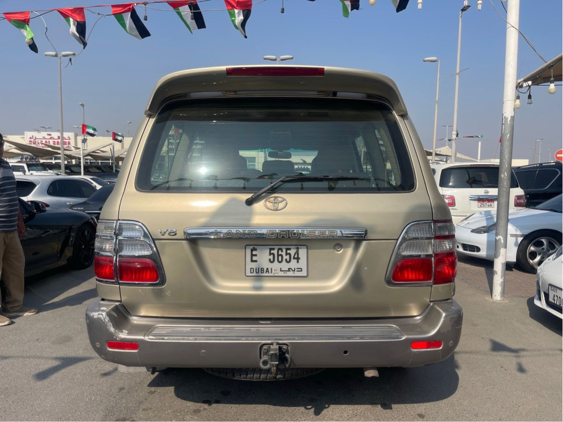 Toyota Land Cruiser - Image 6