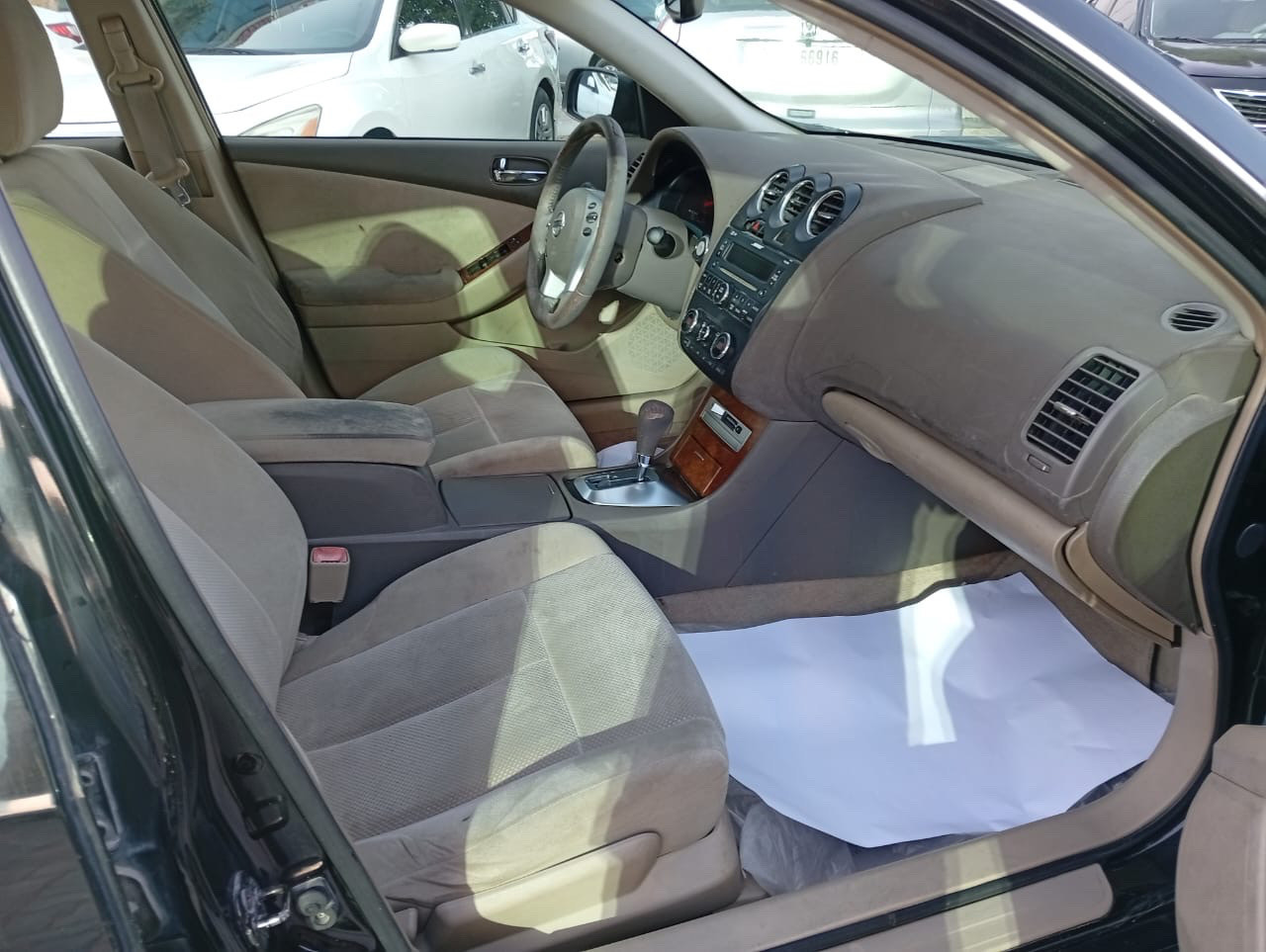 Nissan Altima - Image 11