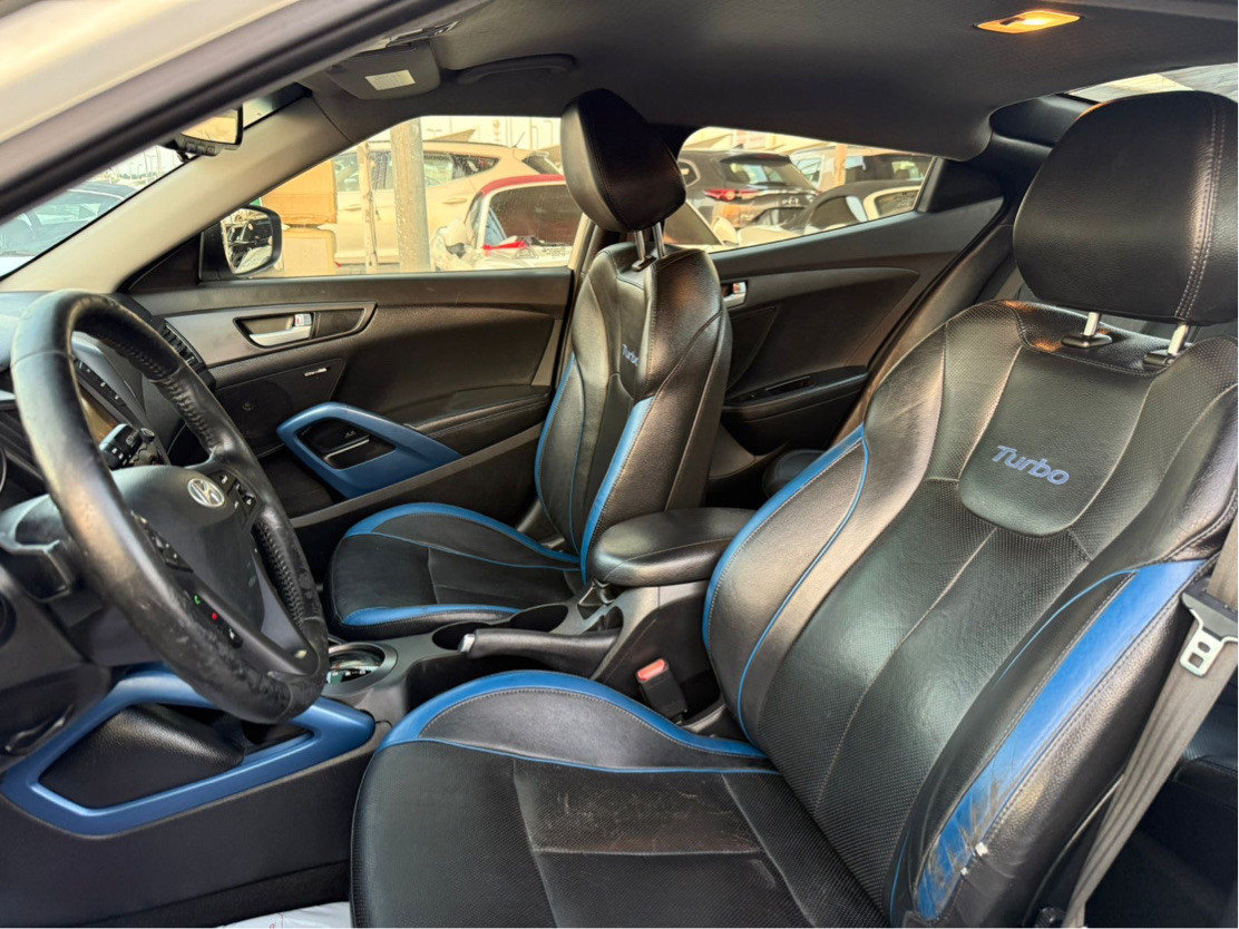 Hyundai Veloster - Image 3