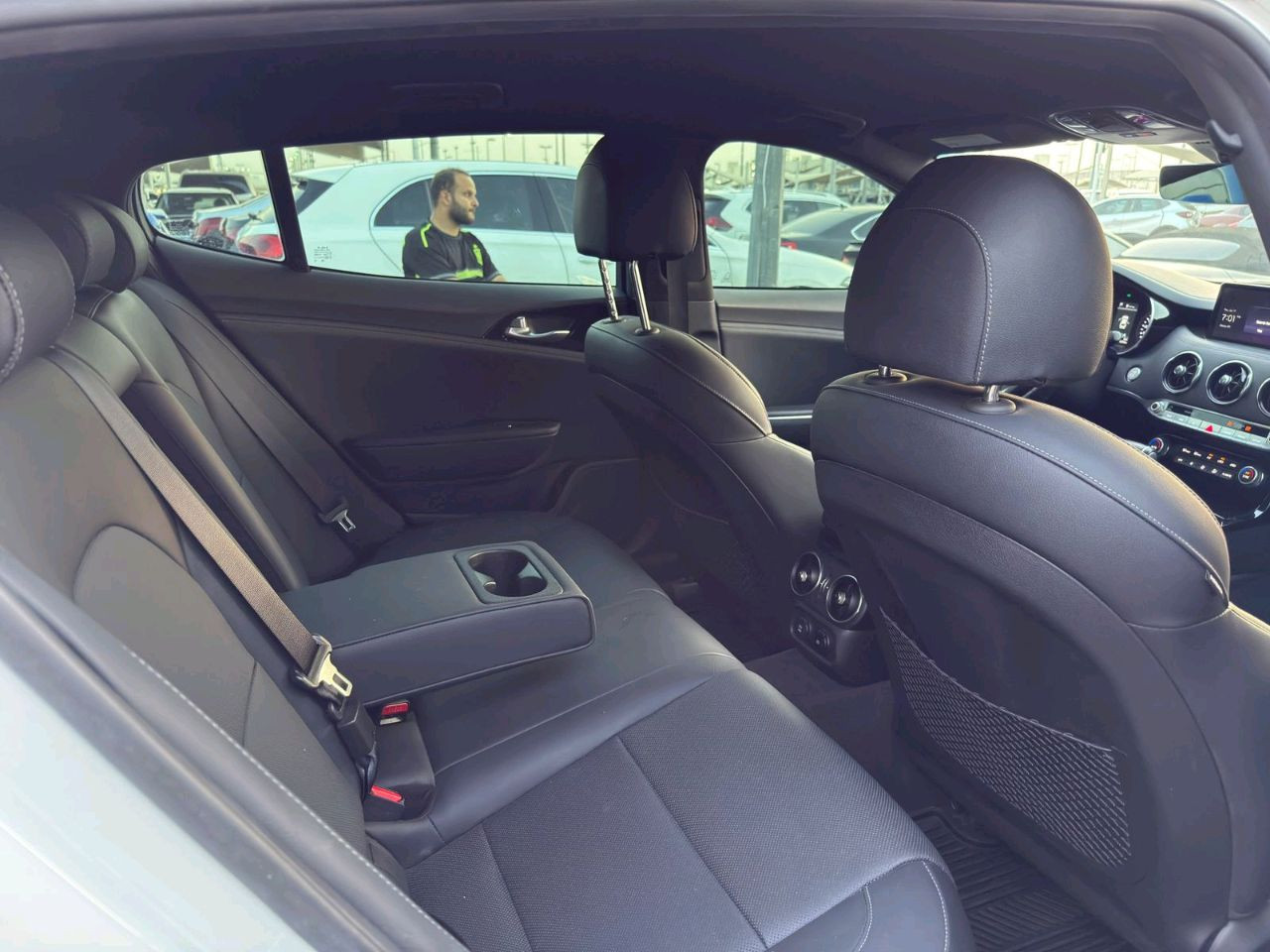 KIA Stanger - Image 12