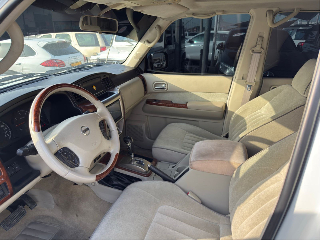 Nissan Super safari - Image 8