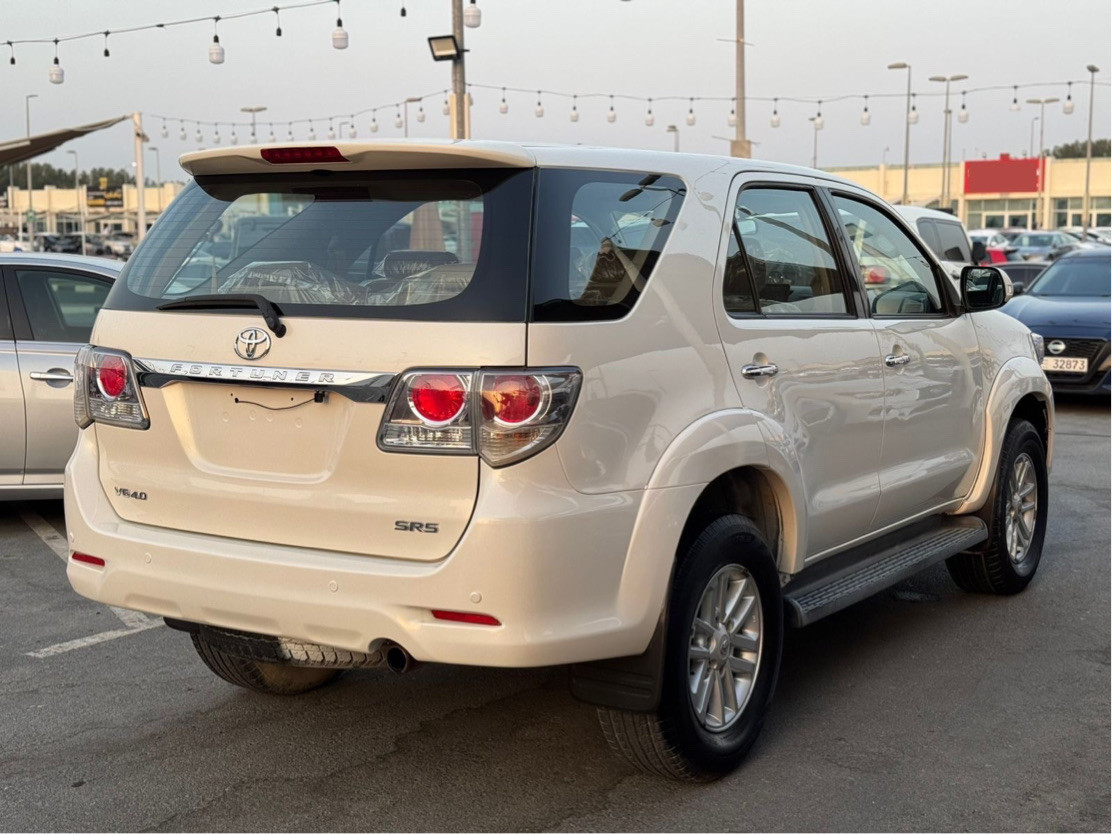 Toyota Fortuner - Image 2