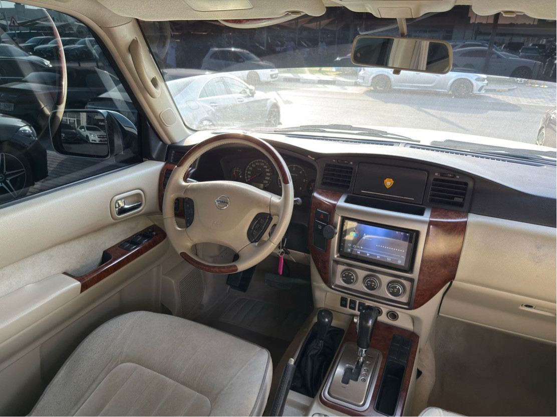 Nissan Super safari - Image 10