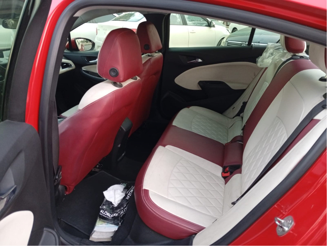Chevrolet Cruze - Image 7