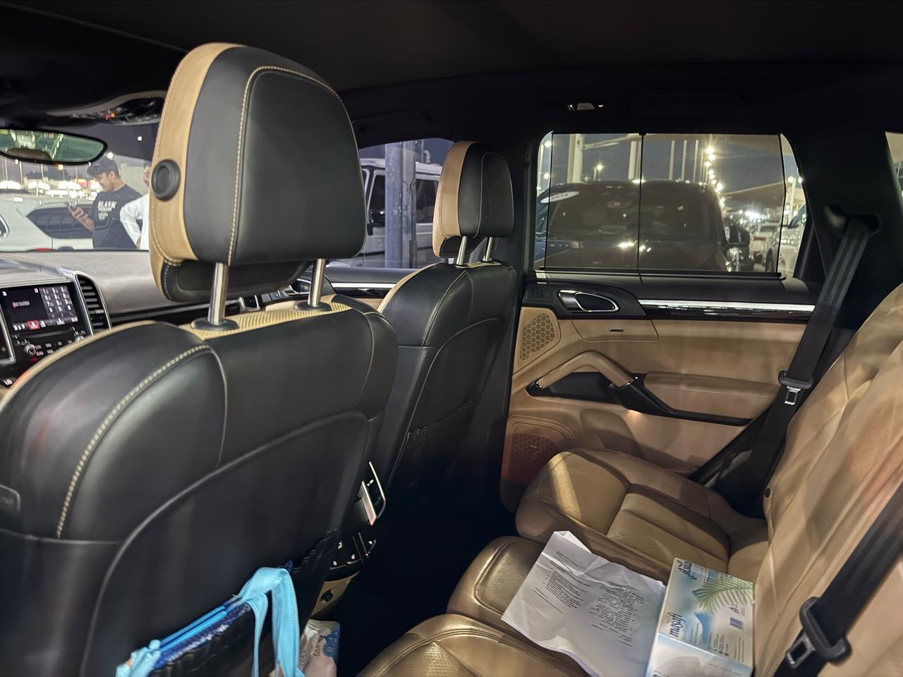 Porsche Cayenne - Image 11