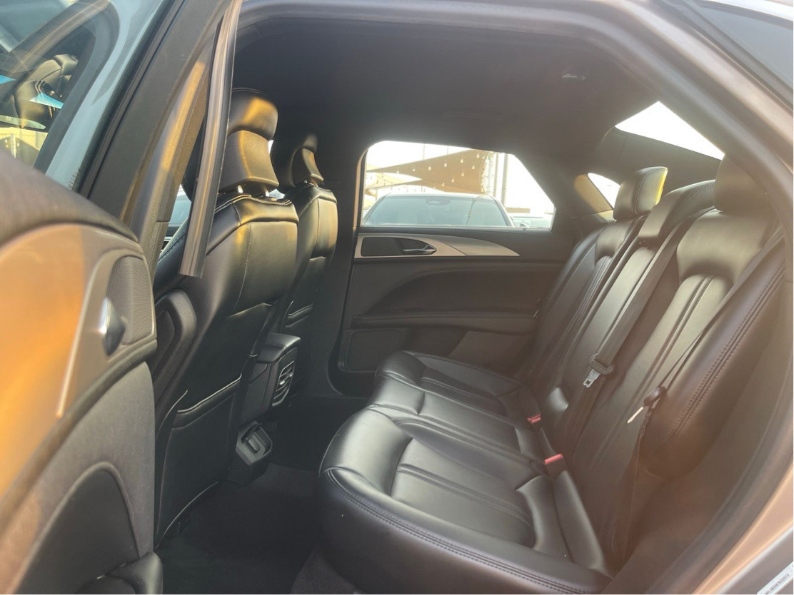 Lincoln MKZ - Image 11