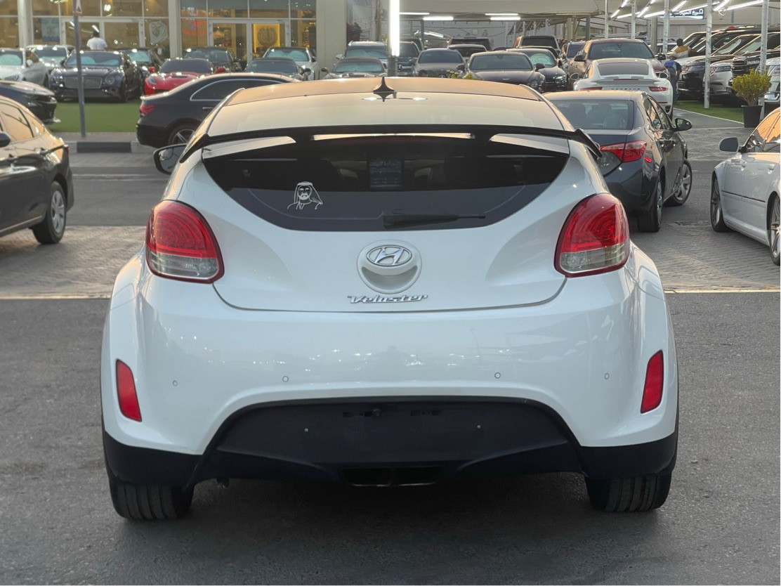 Hyundai Veloster - Image 4