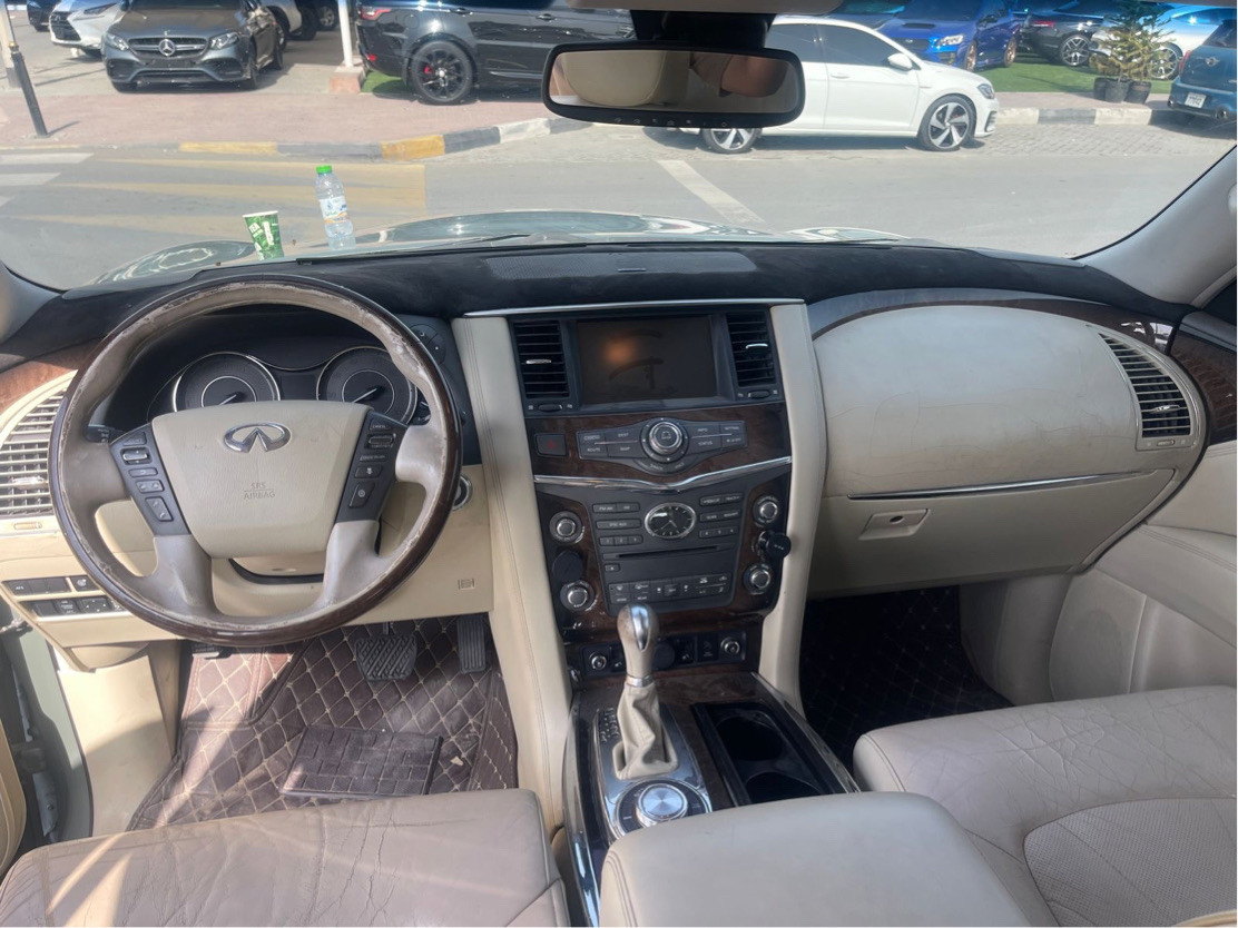 Infiniti QX56 - Image 9
