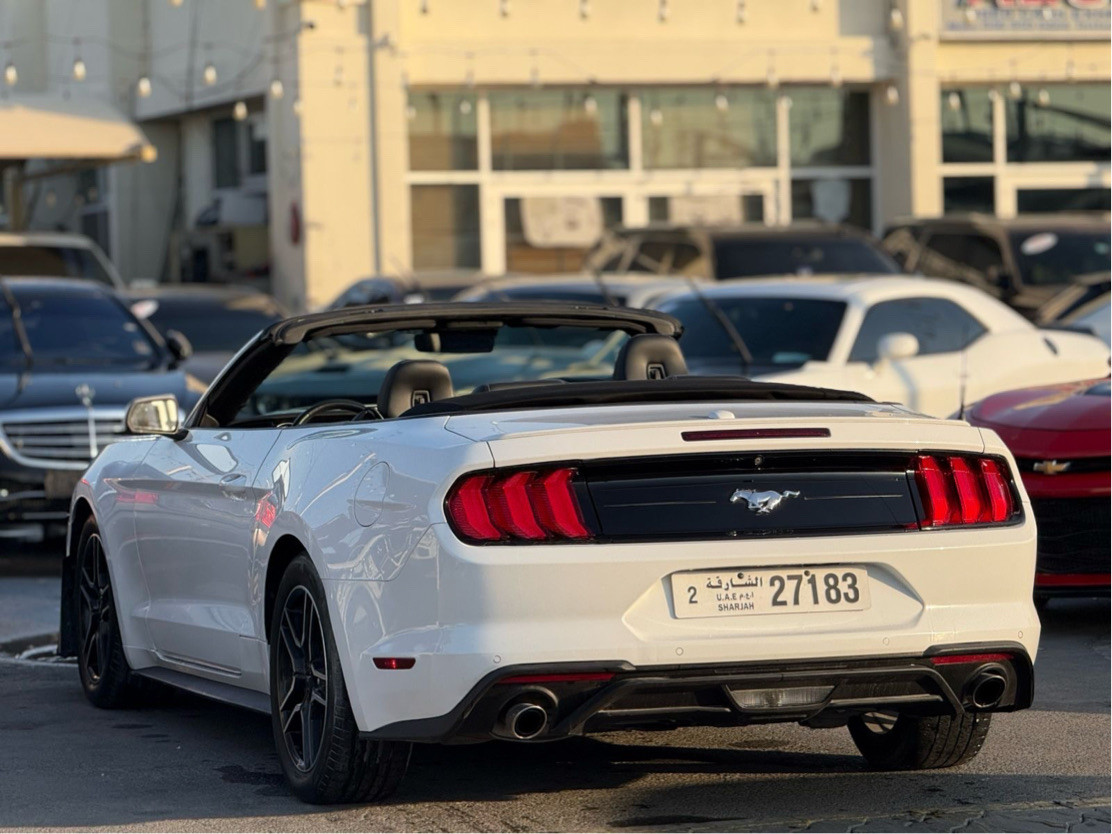 Ford Mustang - Image 7