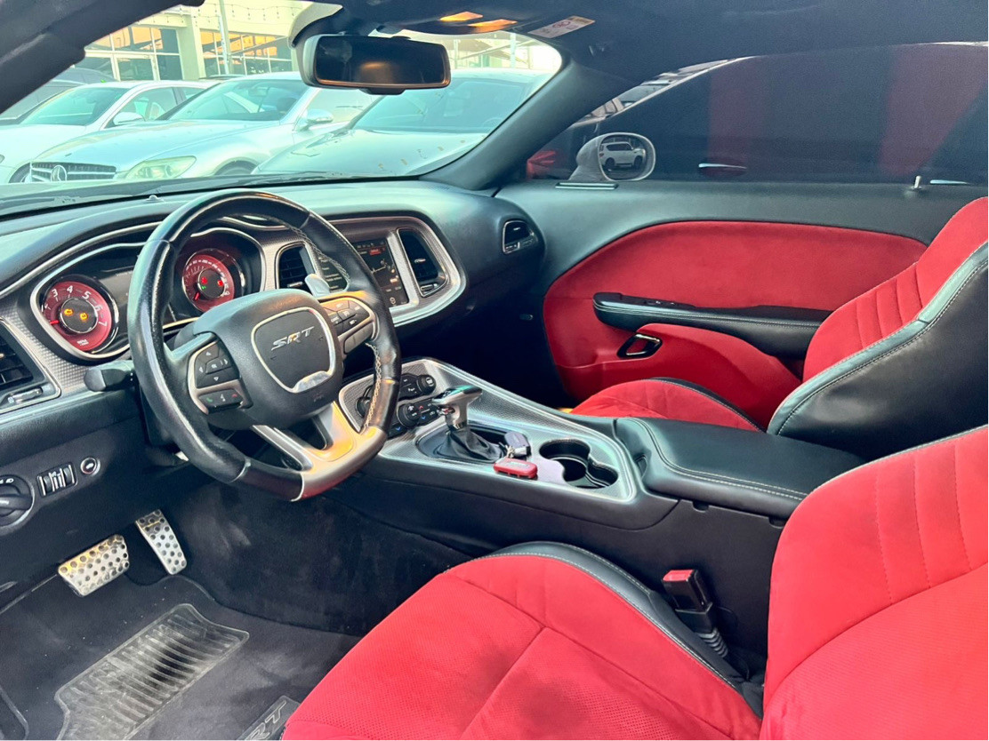 Dodge Challenger - Image 9