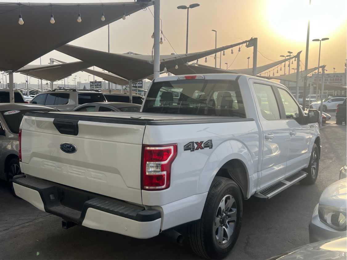 Ford F-Series Pickup - Image 5