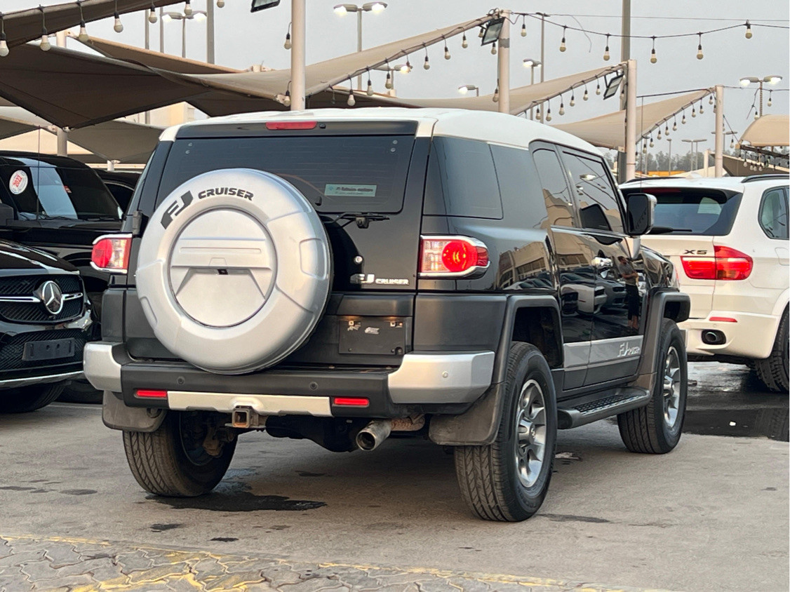 Toyota FJ Cruiser - Image 5