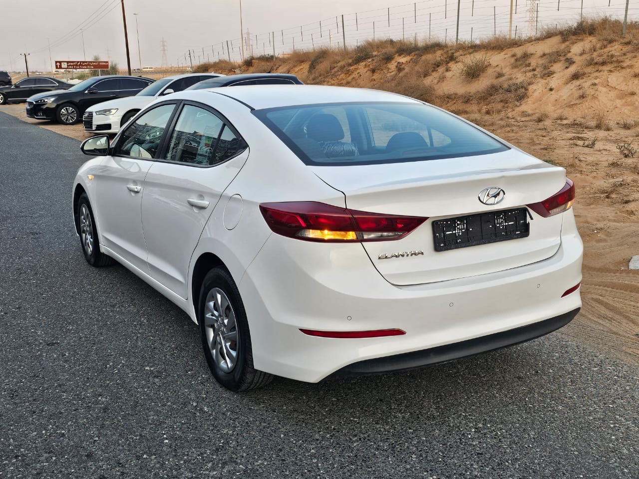 Hyundai Elantra - Image 7