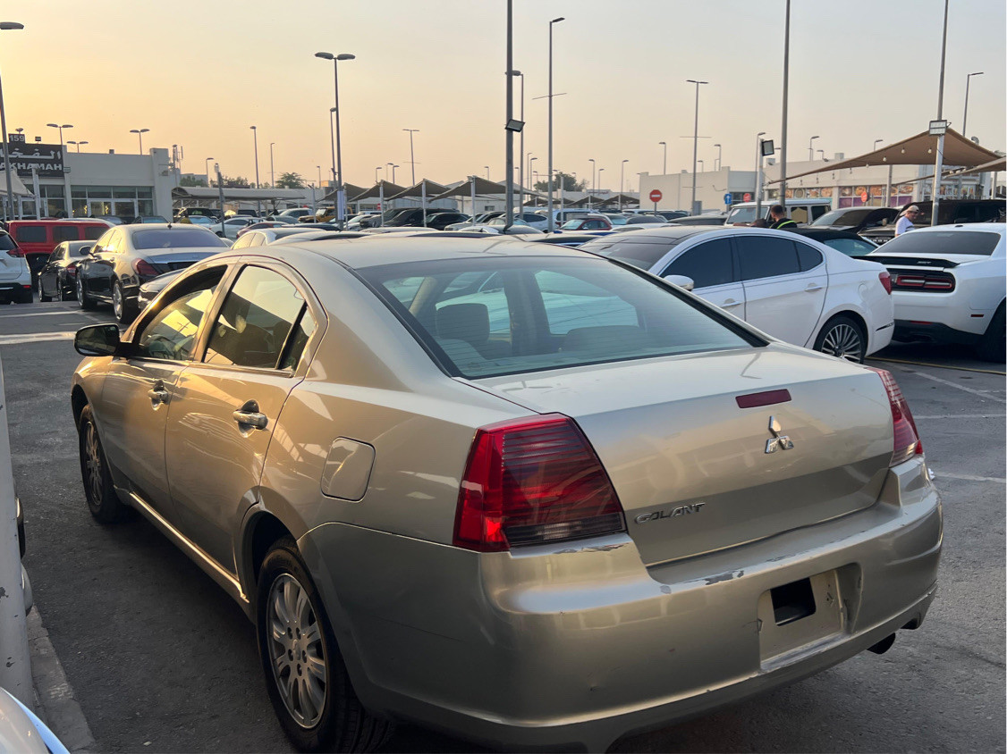 Mitsubishi Galant - Image 8