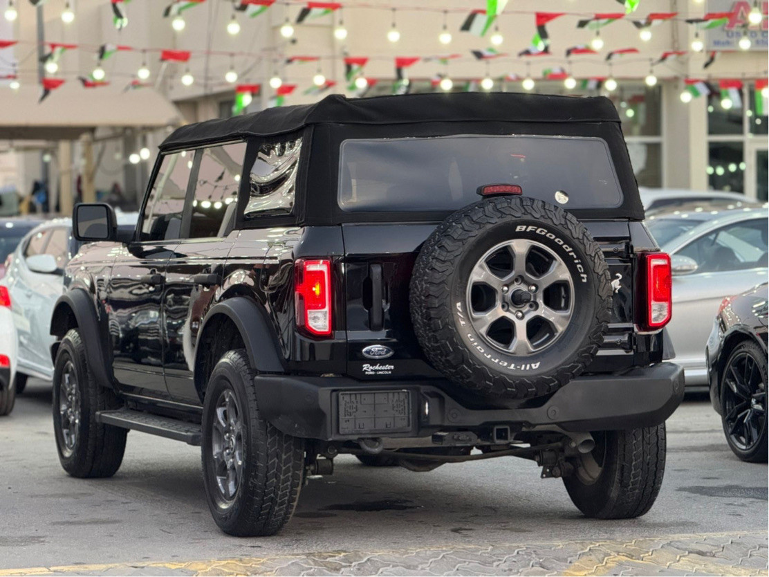 Ford Bronco - Image 4