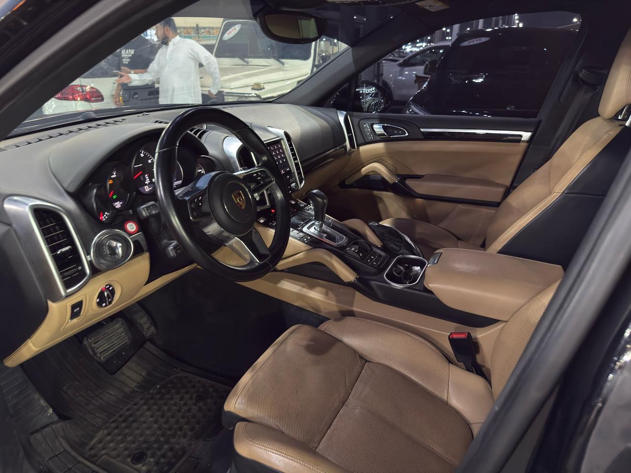 Porsche Cayenne - Image 7