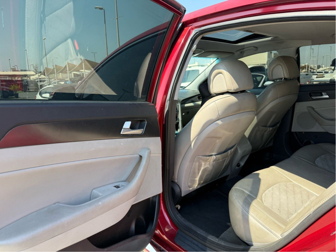 Hyundai Sonata - Image 11