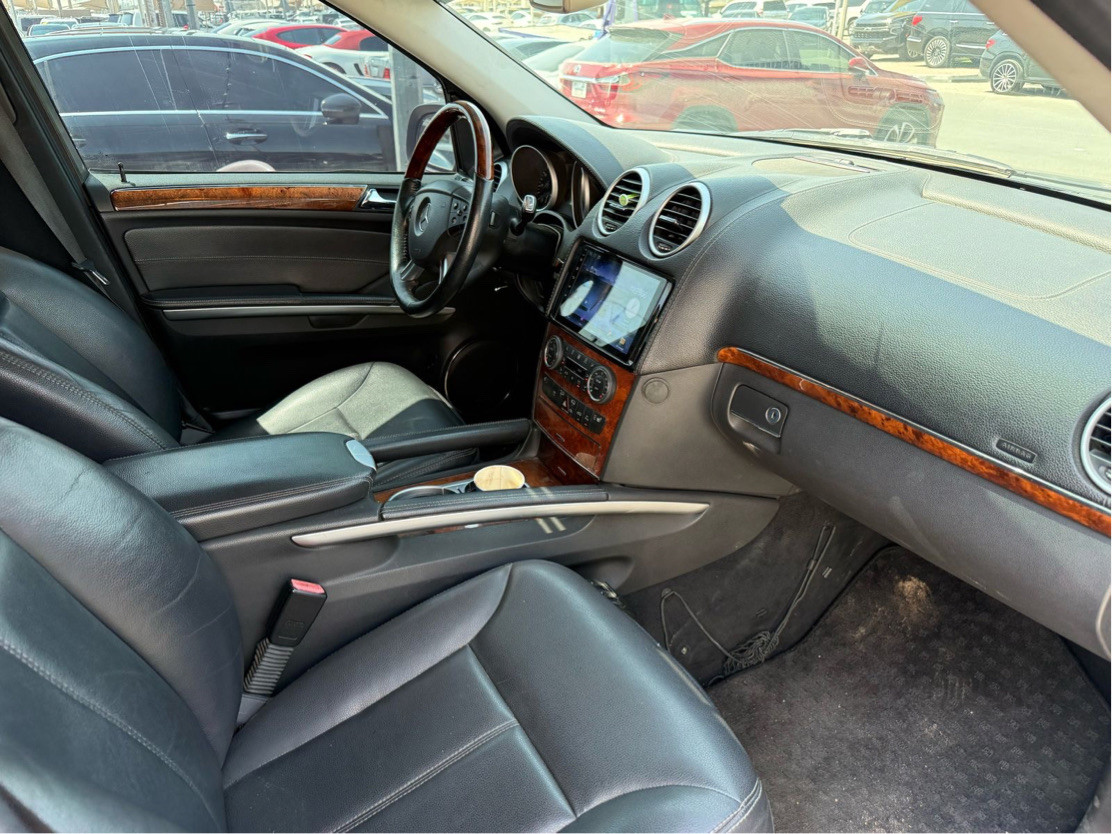 Mercedes Benz GL - Image 9