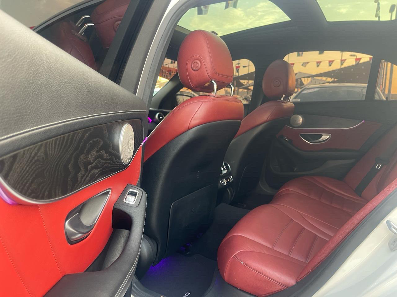 Mercedes Benz C-Class - Image 12