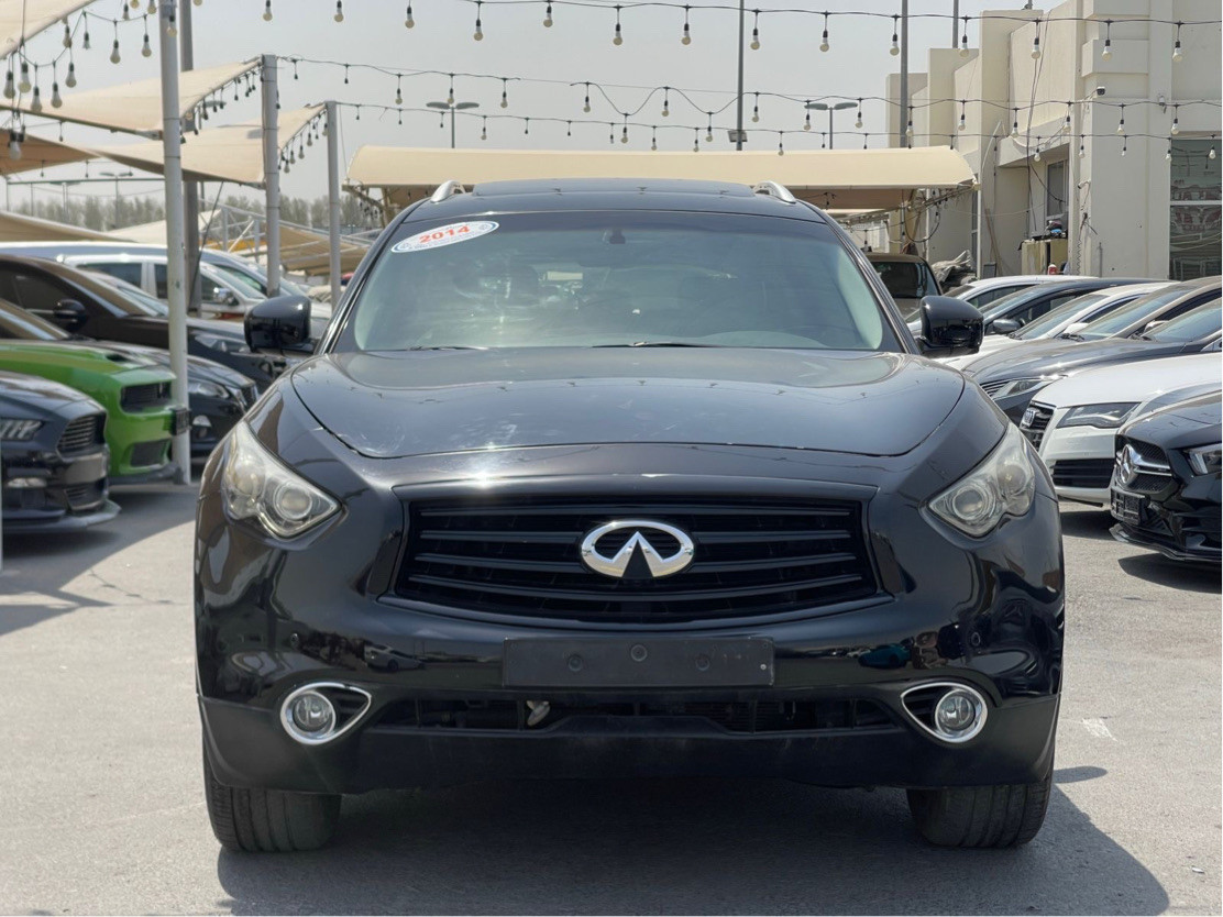 Infiniti QX70 - Image 2