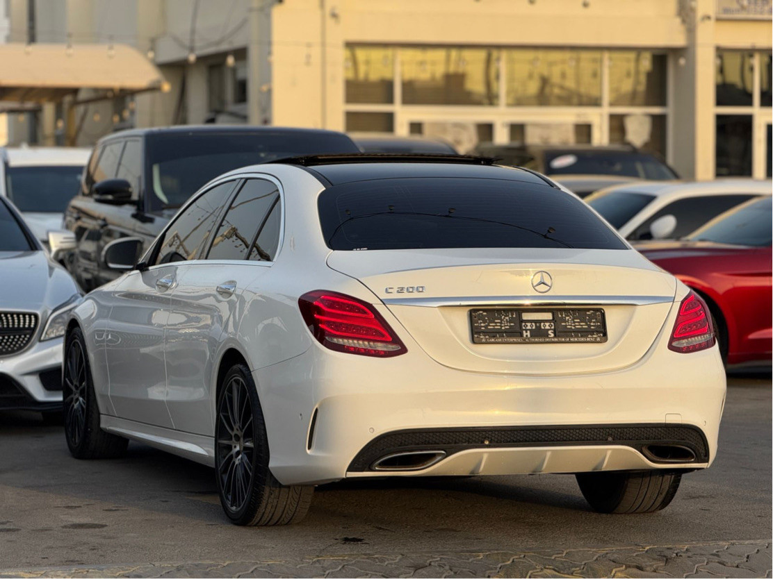 Mercedes Benz C-Class - Image 11