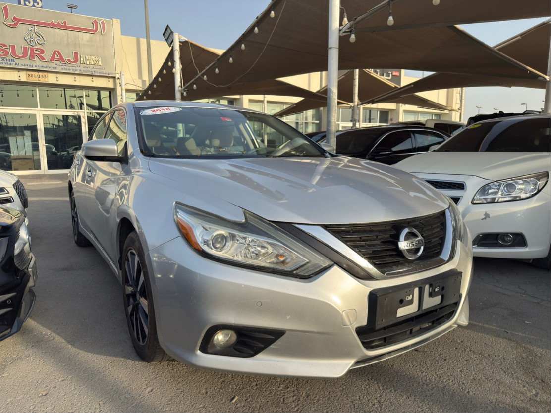 Nissan Altima - Image 3