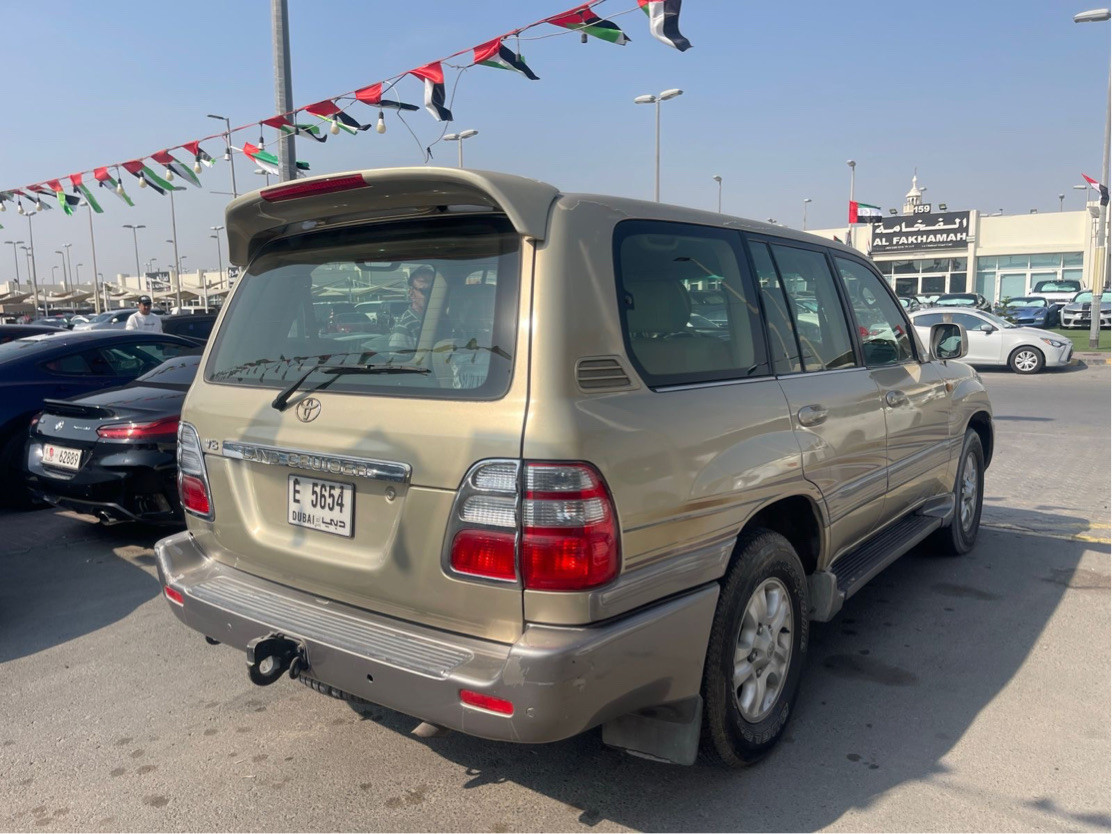 Toyota Land Cruiser - Image 5
