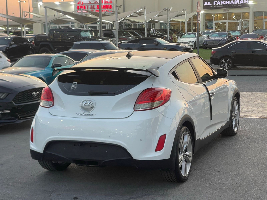 Hyundai Veloster - Image 6
