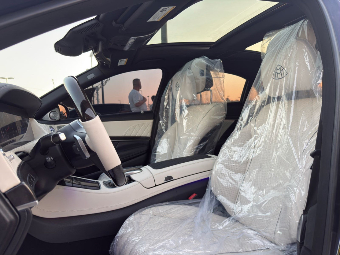 Mercedes Benz S-Class - Image 12