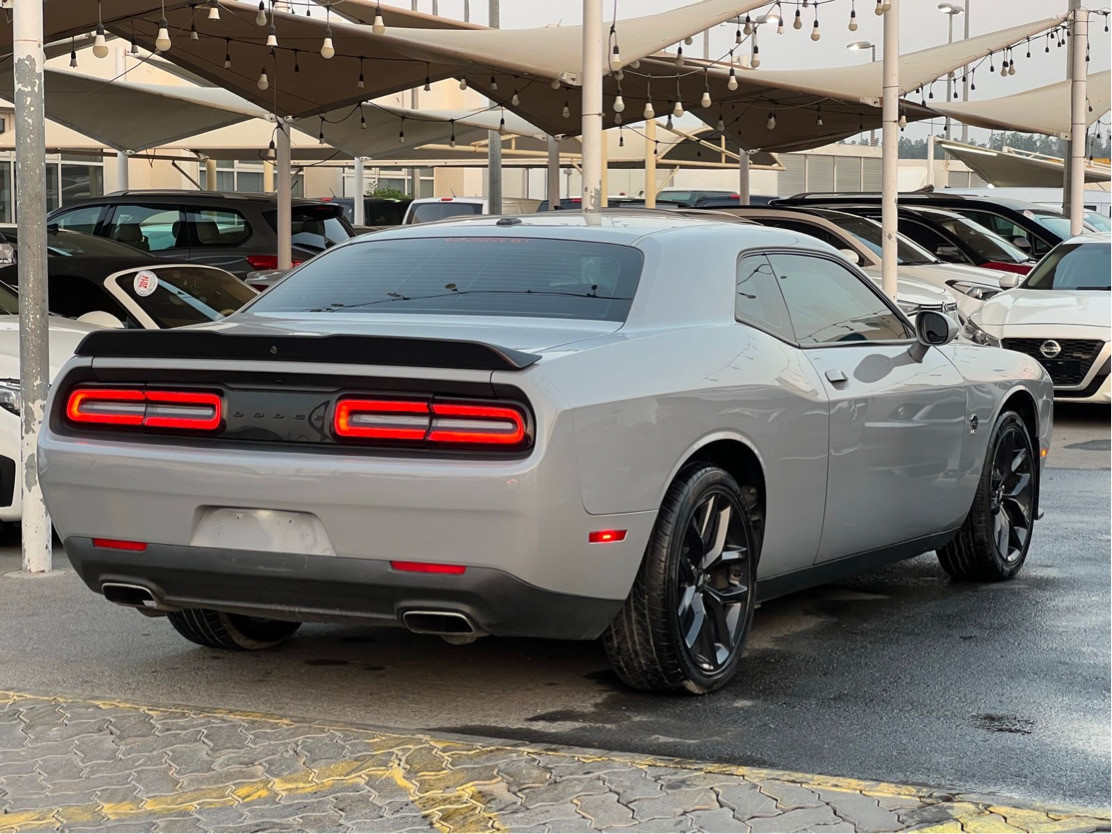Dodge Challenger - Image 6