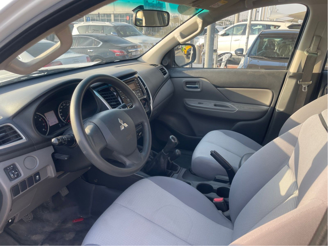 Mitsubishi L200 - Image 10