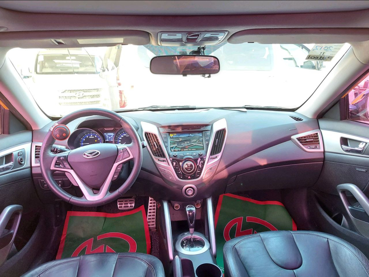 Hyundai Veloster - Image 6