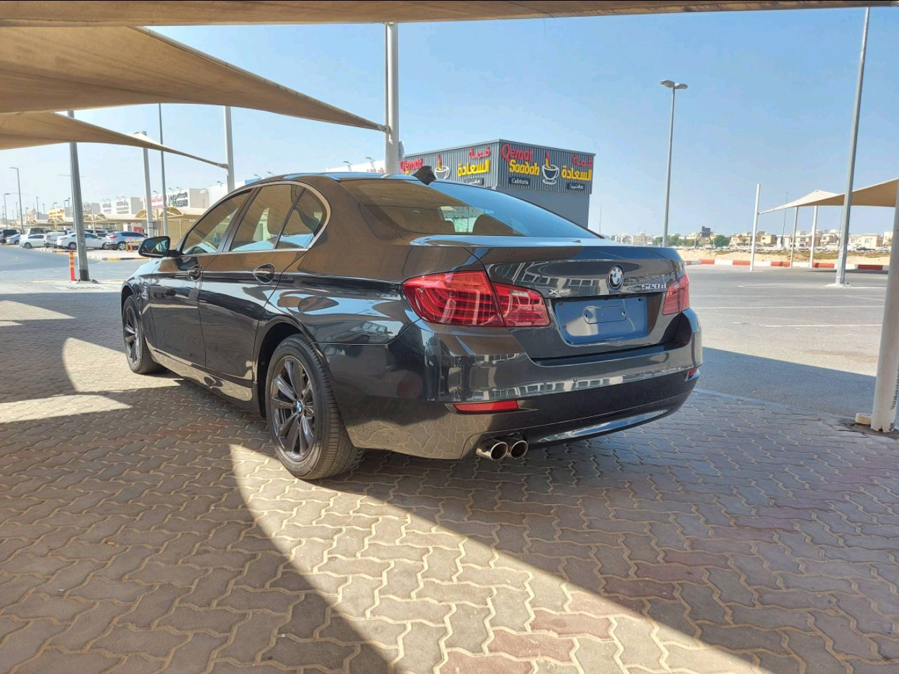 BMW 5-Series - Image 3